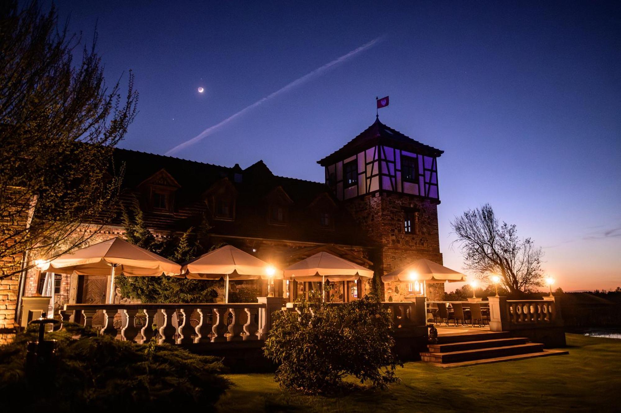 Zabi Dwor - Hotel - Restauracja - Spa Zielona Góra Kültér fotó
