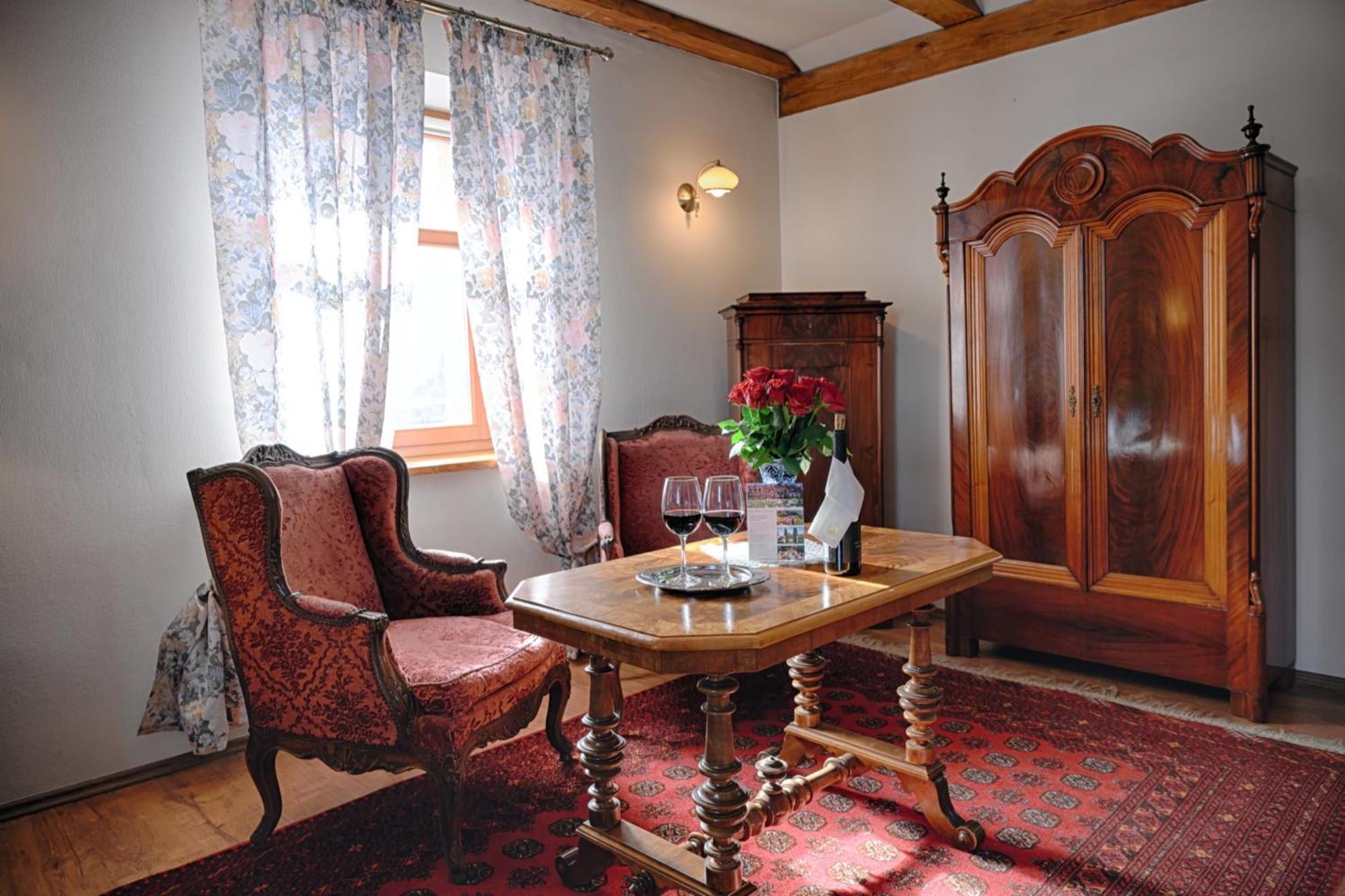 Zabi Dwor - Hotel - Restauracja - Spa Zielona Góra Kültér fotó